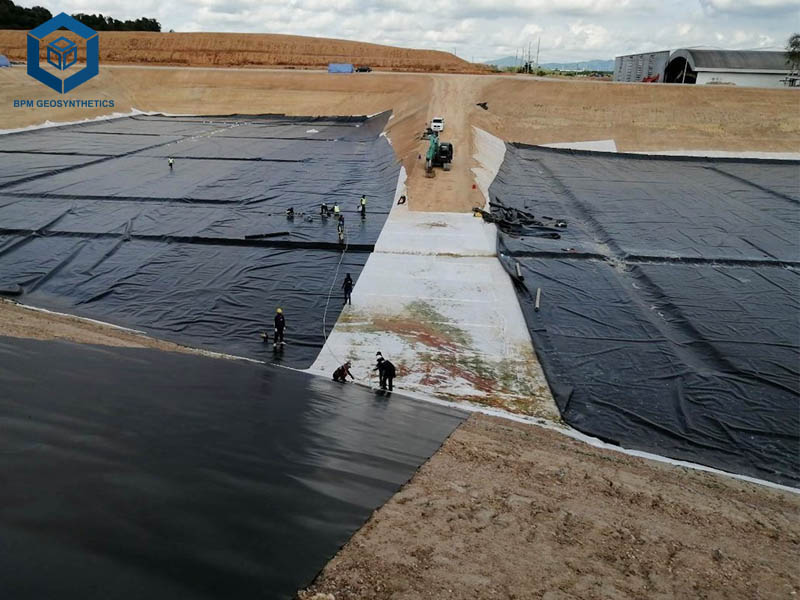 Géomembrane 2 mm pour le Confinement du Pétrole et du gaz