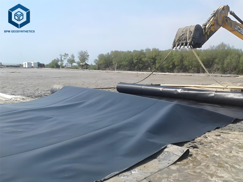 Geomembrana HDPE 40 mil Negra para Gestión de Residuos
