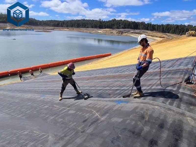 Revestimientos De Geomembrana De 30 mil